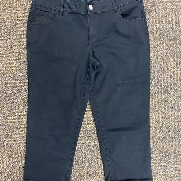 LANE Bryant‎ black high waist skinny capris - Picture 3 of 9